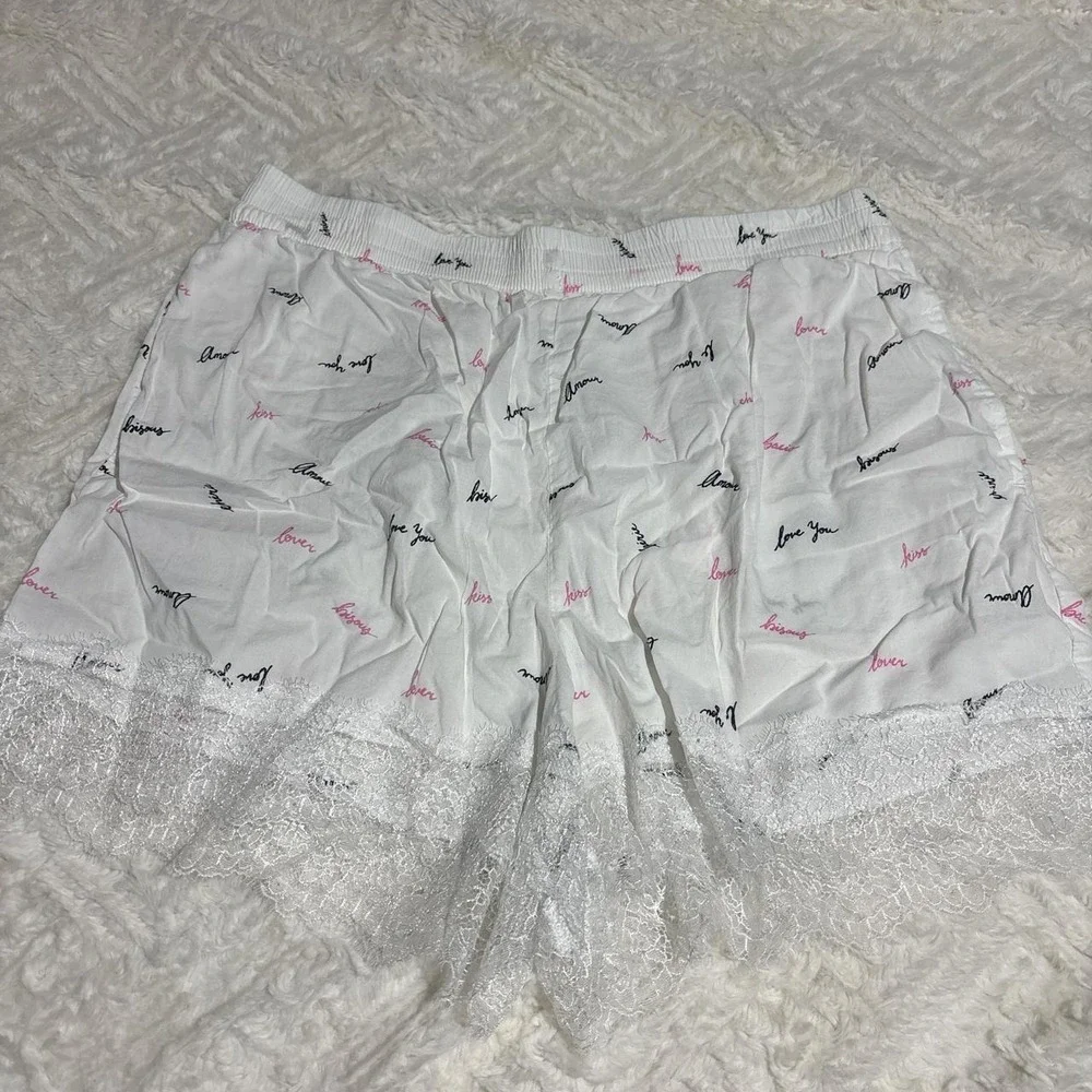Pajama Shorts Womens Medium White Excellent Lace Script Print